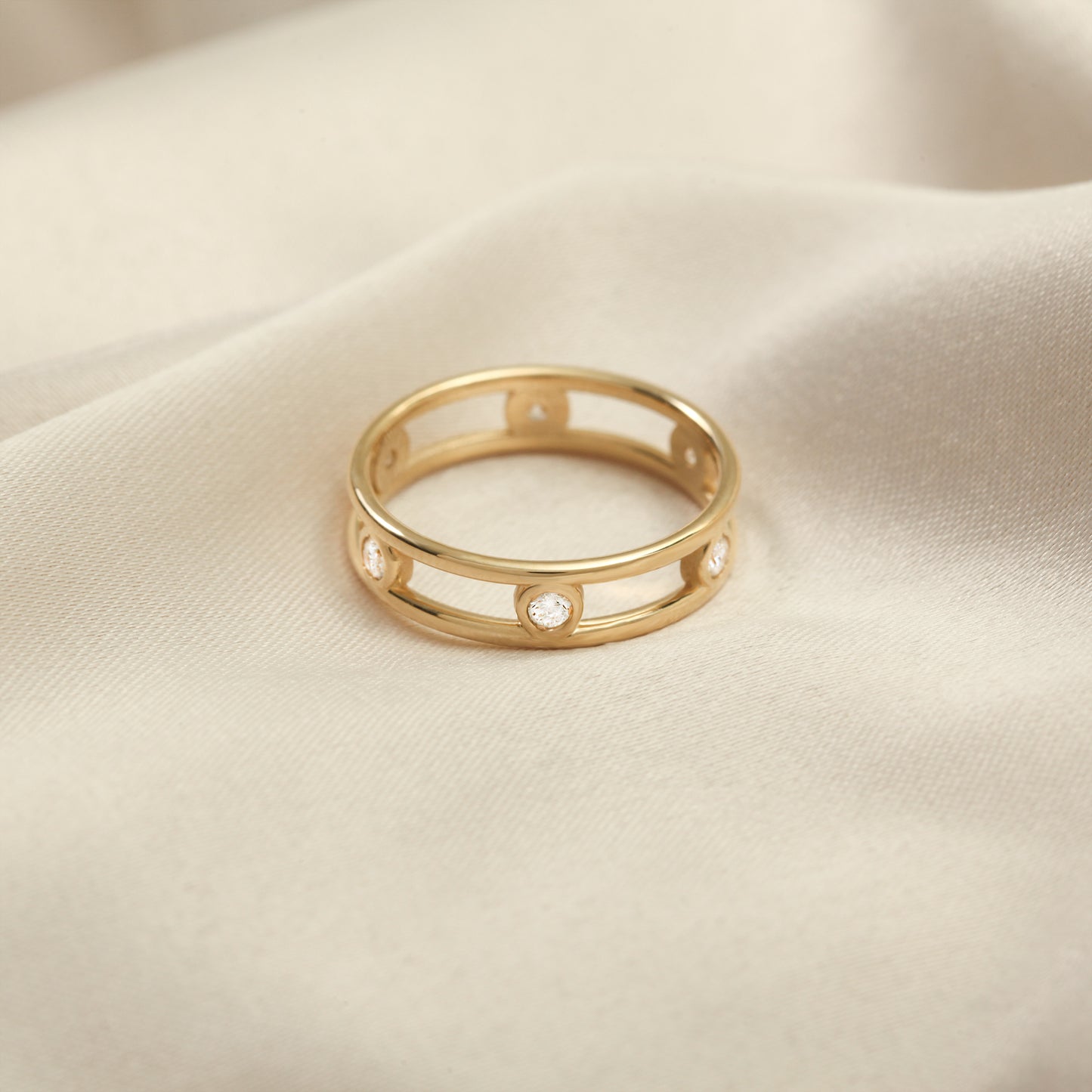 14K Bezel Set Zircon Gold Ring