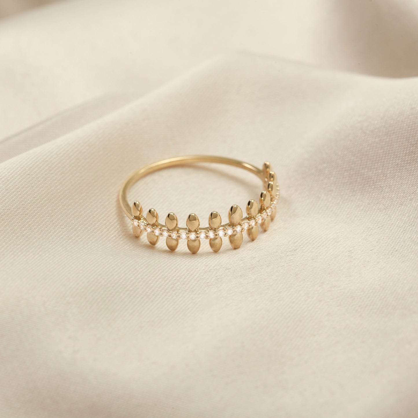Leaf Wedding Band – 14K Gold Pavé CZ Crown Ring