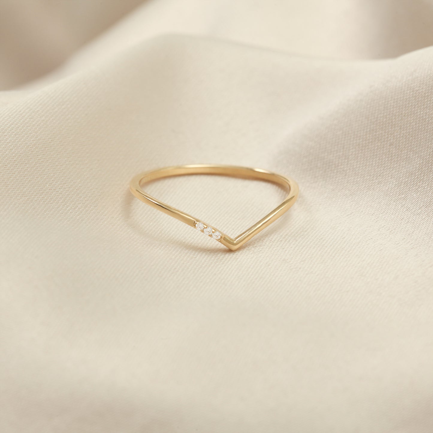 14K Gold V-Shaped Ring with Zircon