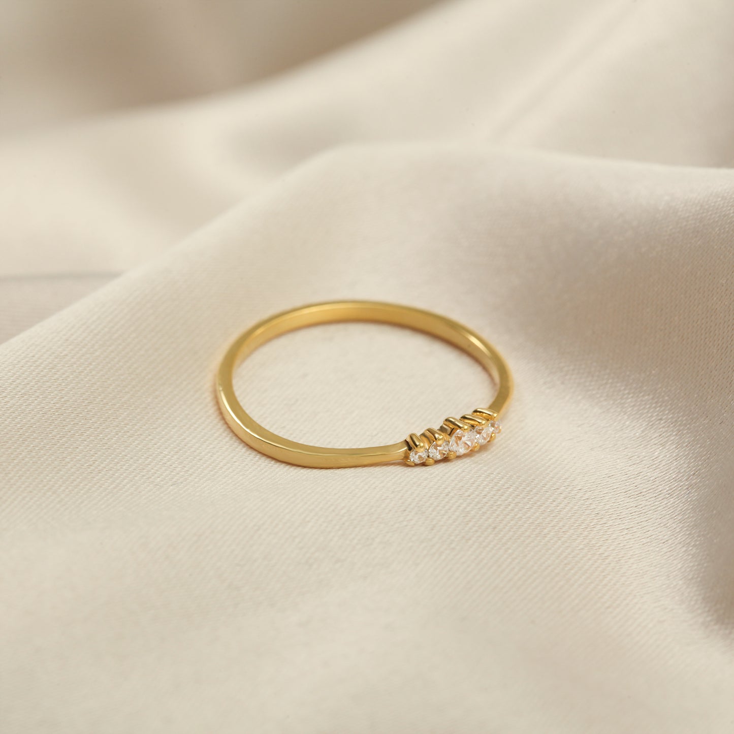 14K Minimalist Round Zircon Solid Gold Ring