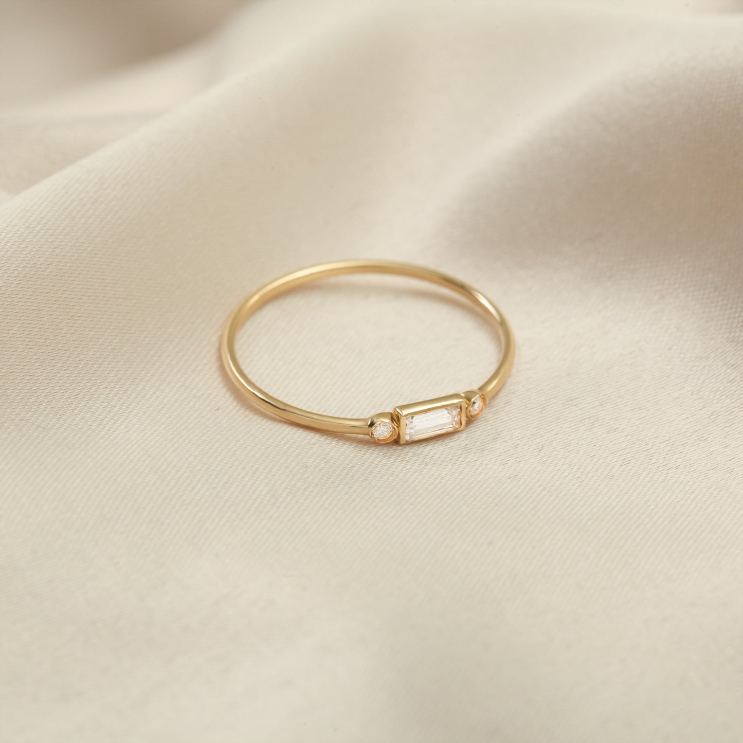 Baguette Zircon Ring in Solid Gold 14K