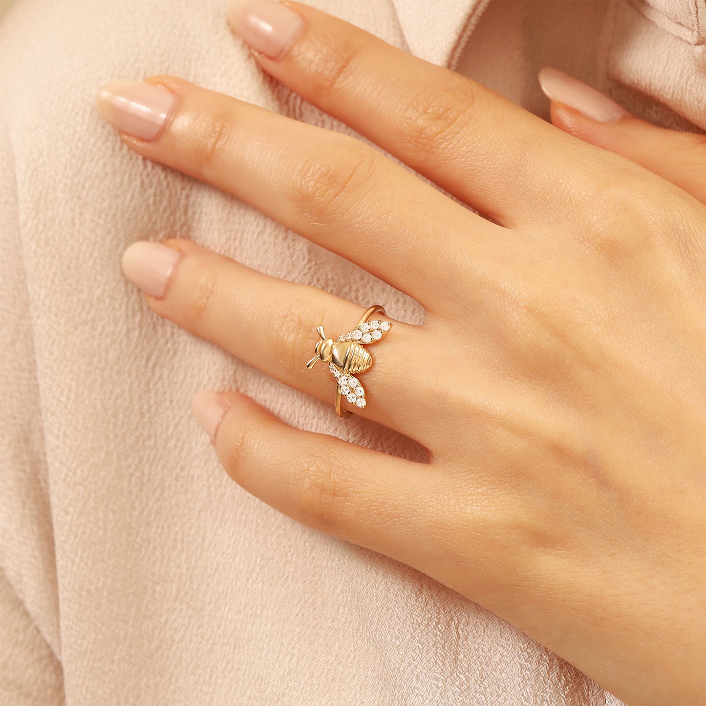14K Bee Motif Zircon Gold Ring