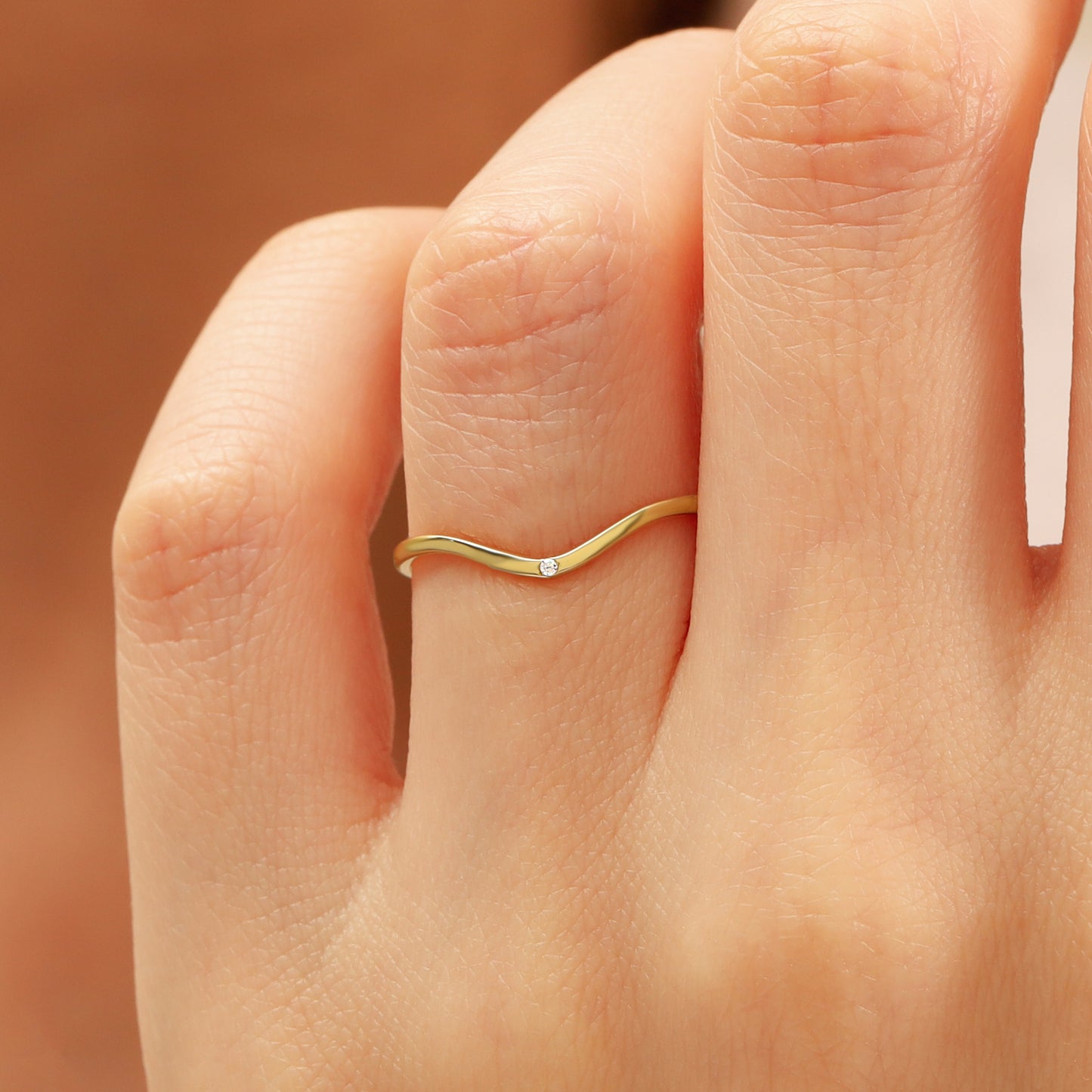 14K Solid Gold Wave Ring with Zircon