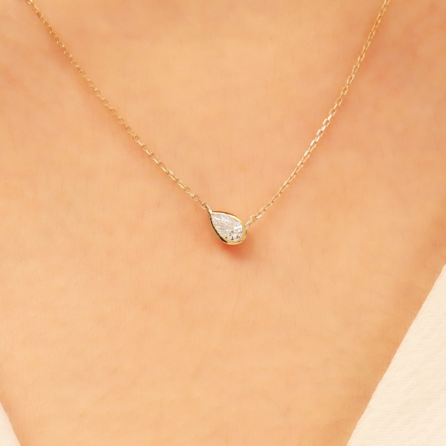 Pear Stone Necklace 14K Gold – Bezel-Set Teardrop Sparkle