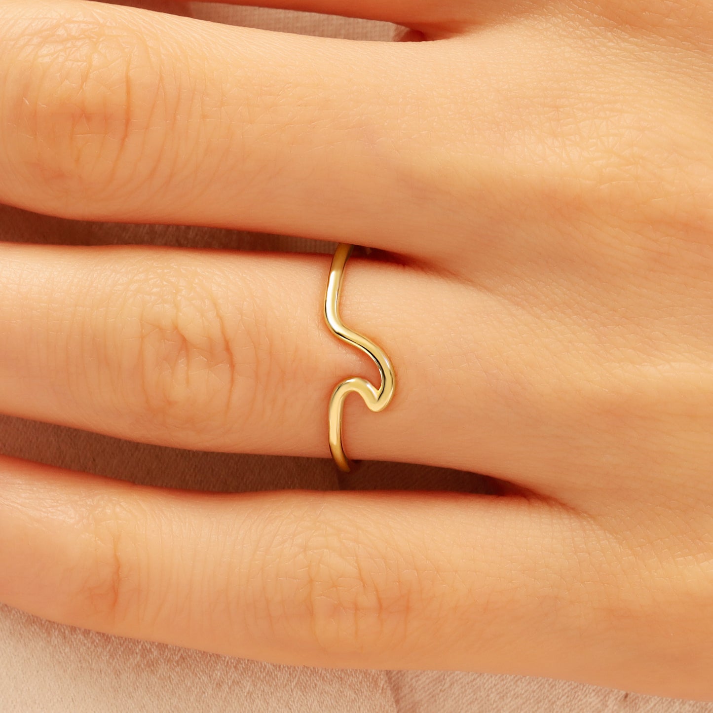 14K Wave Ring in Solid Gold – Ultra-Slim Surf Band