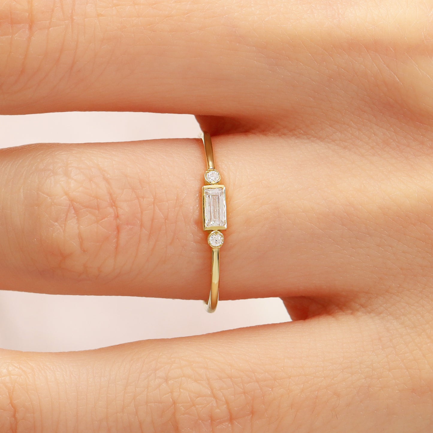 Baguette Zircon Ring in Solid Gold 14K