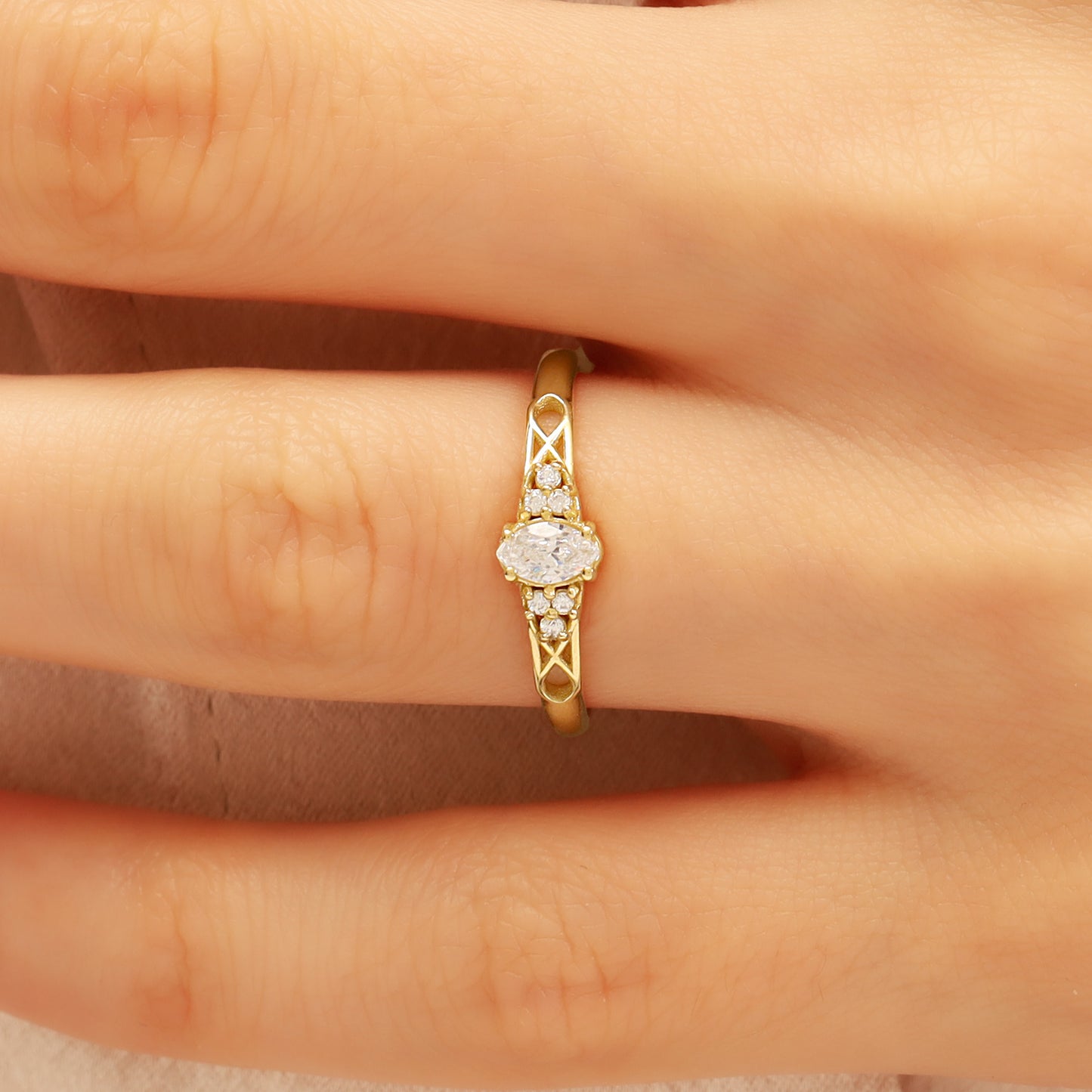 14K Vintage Marquise Solid Gold Engagement Ring