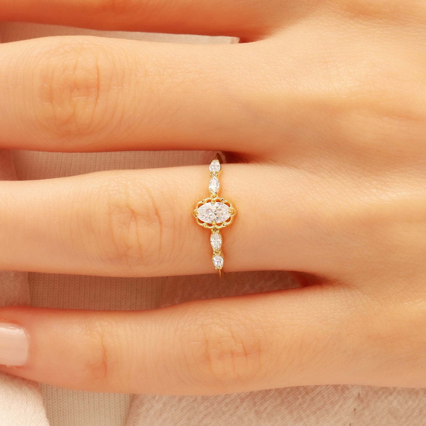 14K Vintage Marquise Zircon Gold Ring