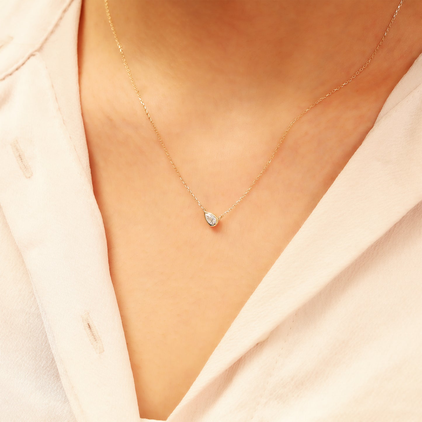 Pear Stone Necklace 14K Gold – Bezel-Set Teardrop Sparkle