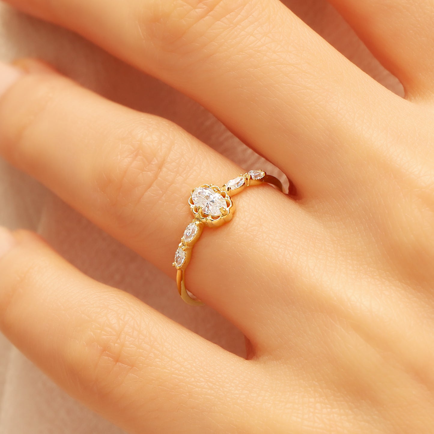 14K Vintage Marquise Zircon Gold Ring
