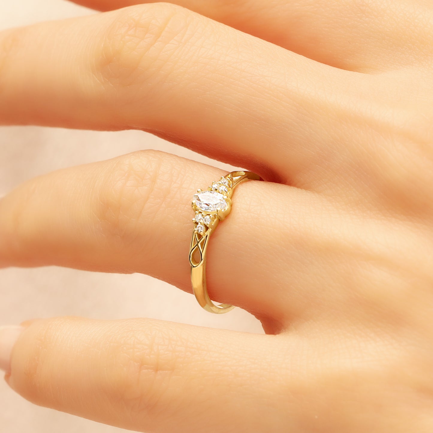 14K Vintage Marquise Solid Gold Engagement Ring