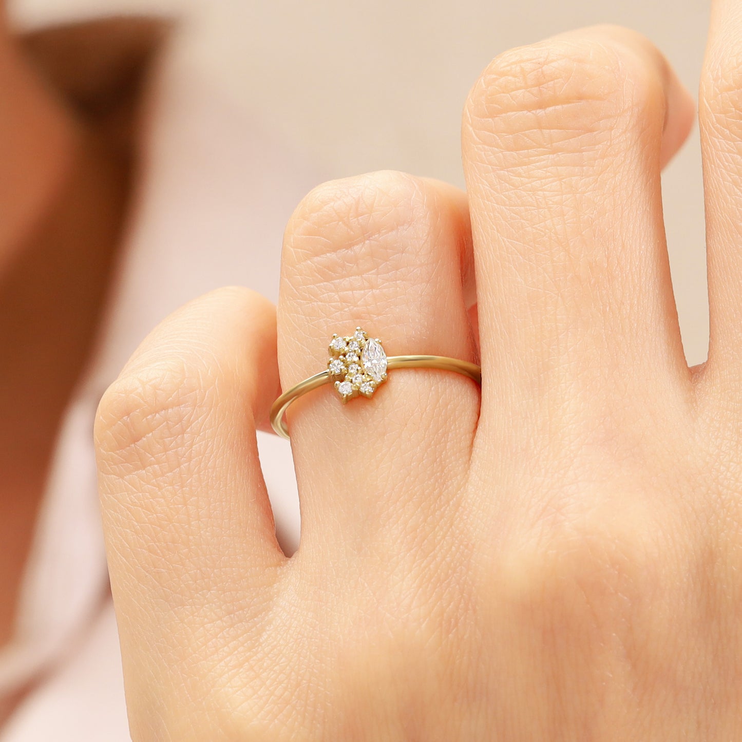 14K Minimalist Marquise Zircon Ring