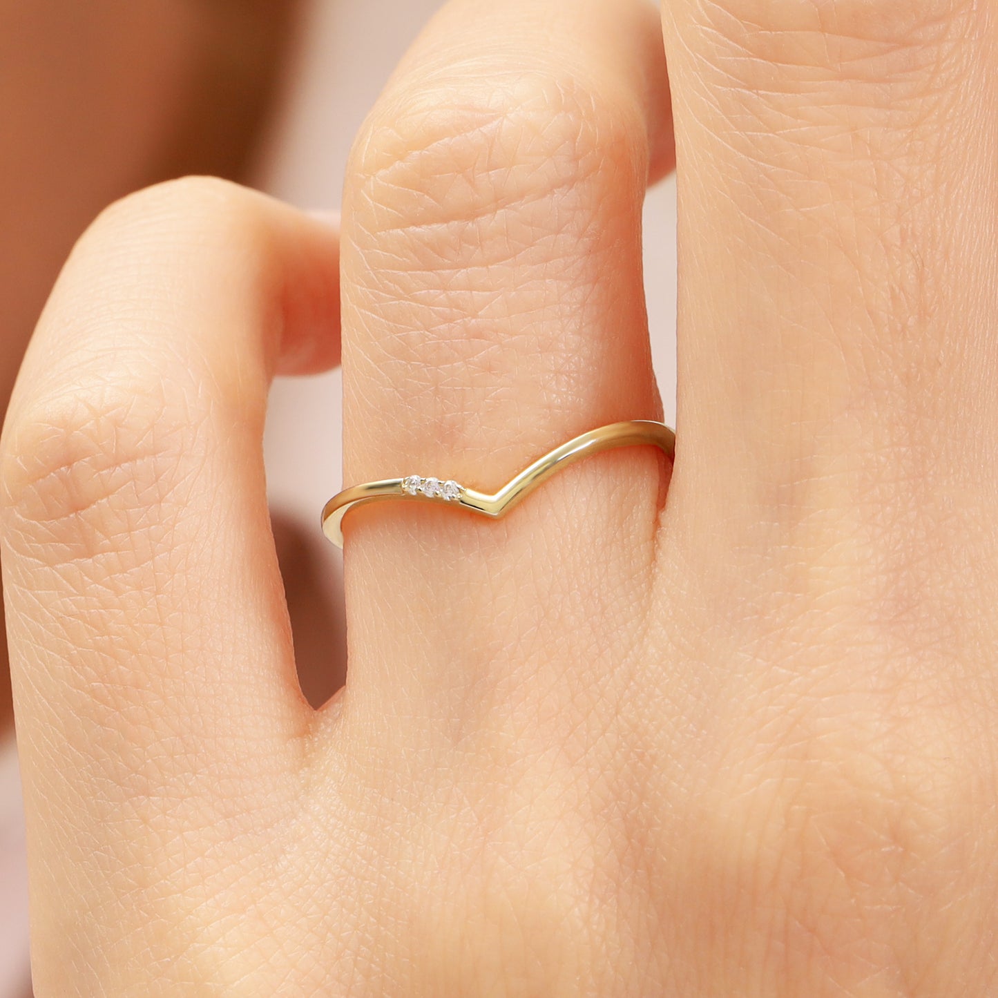 14K Gold V-Shaped Ring with Zircon