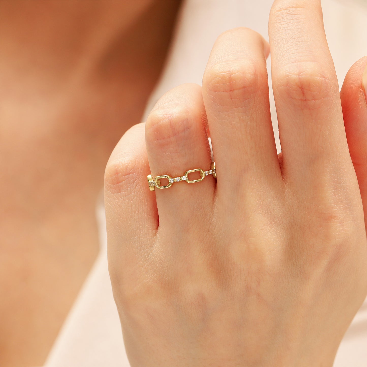 14K Gold Chain Link Ring with Zircon Accents