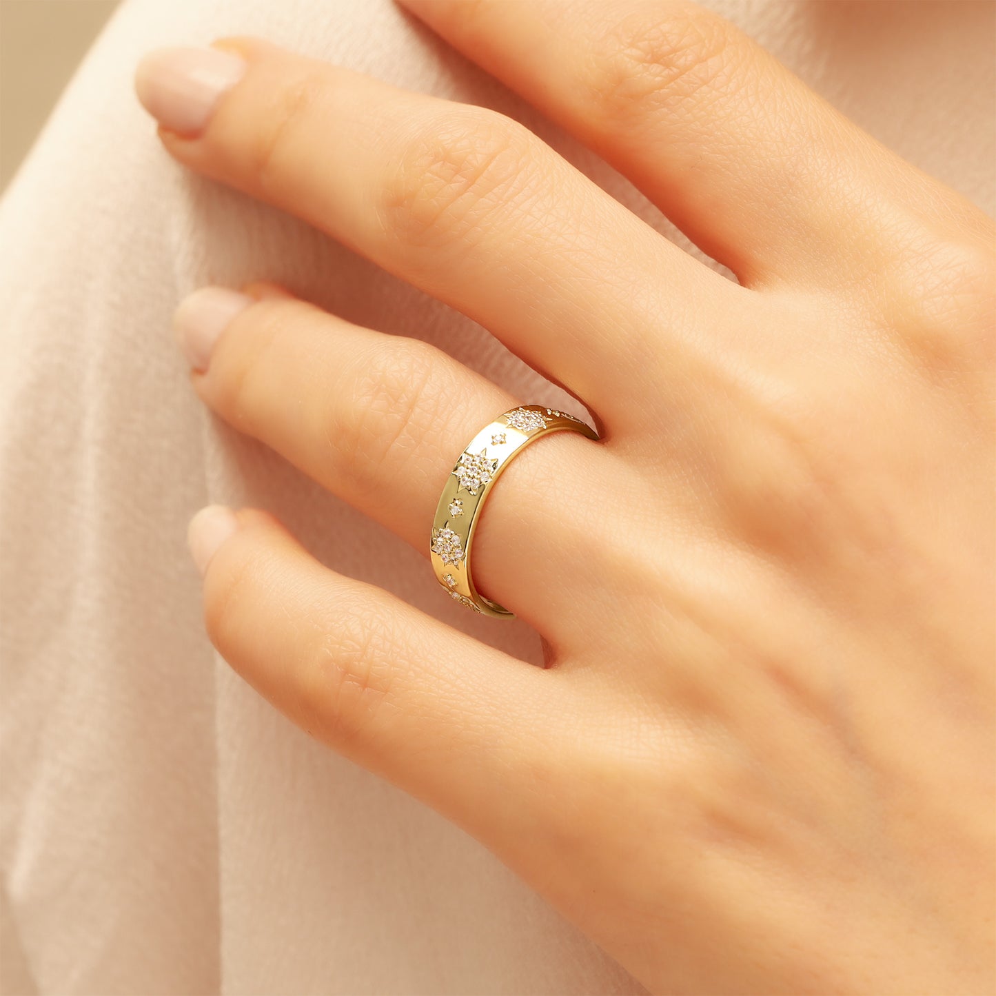 14K Snowflake Star Band Ring