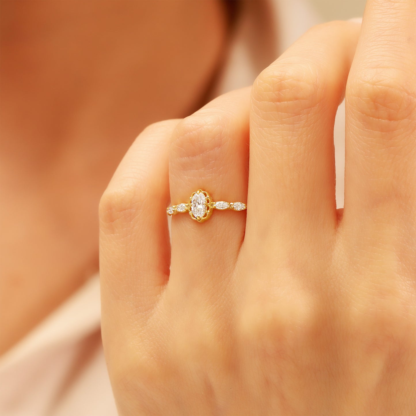 14K Vintage Marquise Zircon Gold Ring