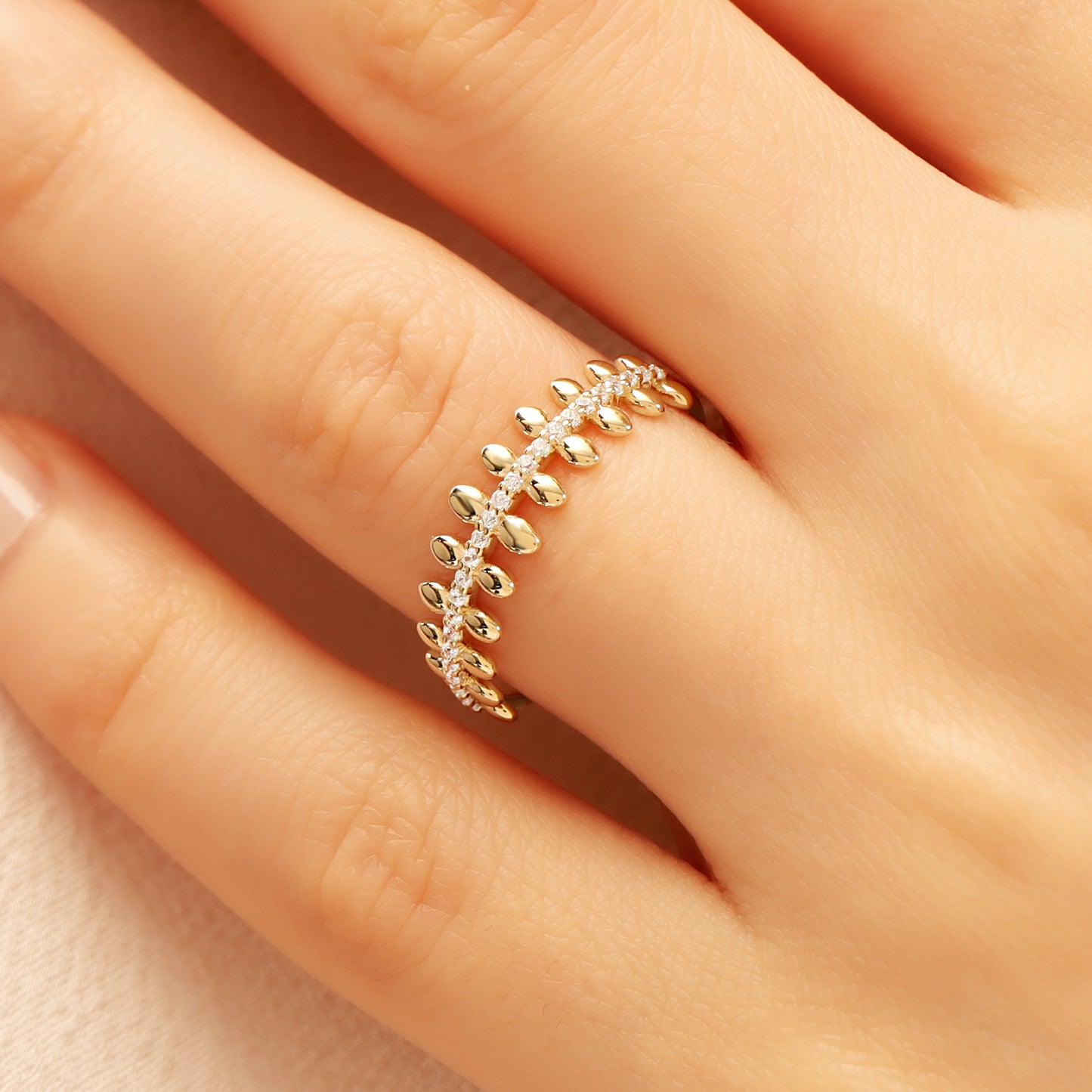 Leaf Wedding Band – 14K Gold Pavé CZ Crown Ring