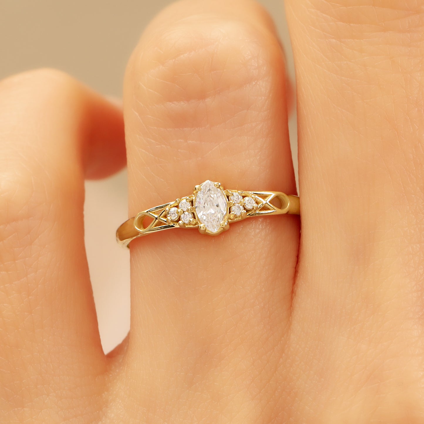 14K Vintage Marquise Solid Gold Engagement Ring