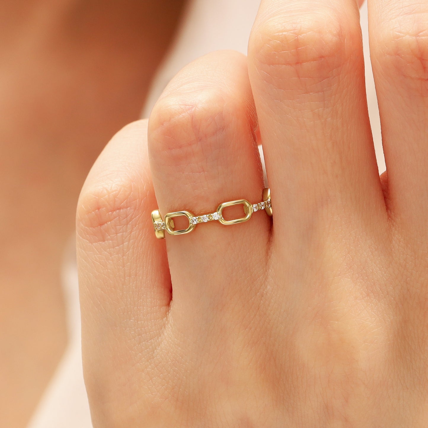 14K Gold Chain Link Ring with Zircon Accents