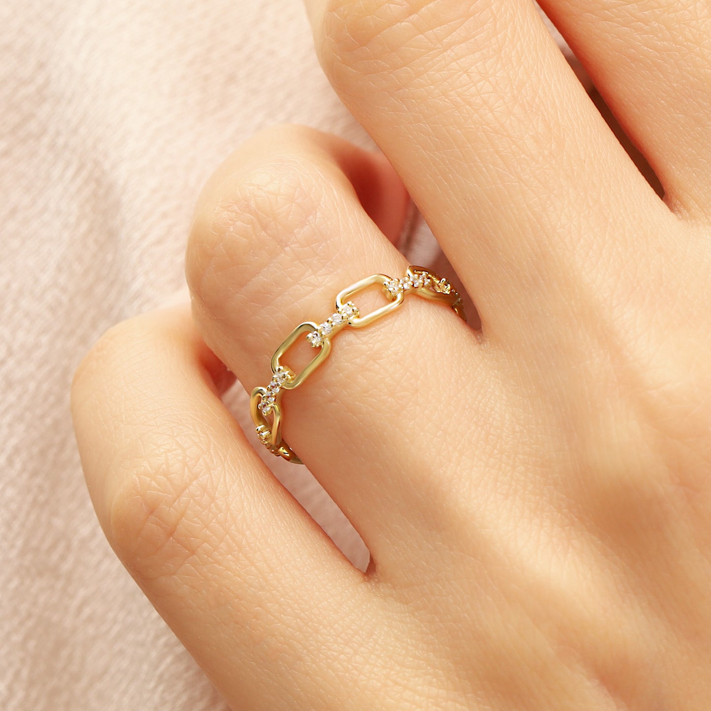 14K Chain Link Zircon Gold Ring