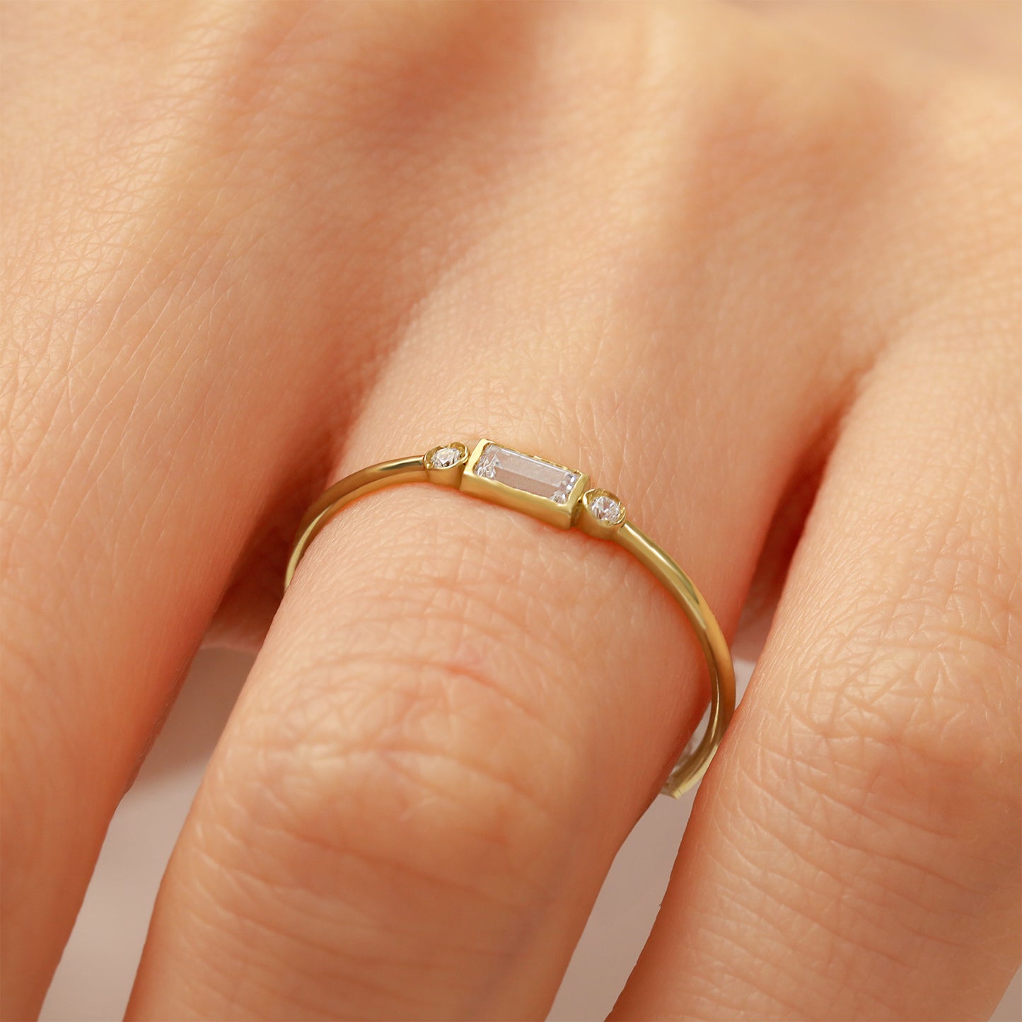Baguette Zircon Ring in Solid Gold 14K