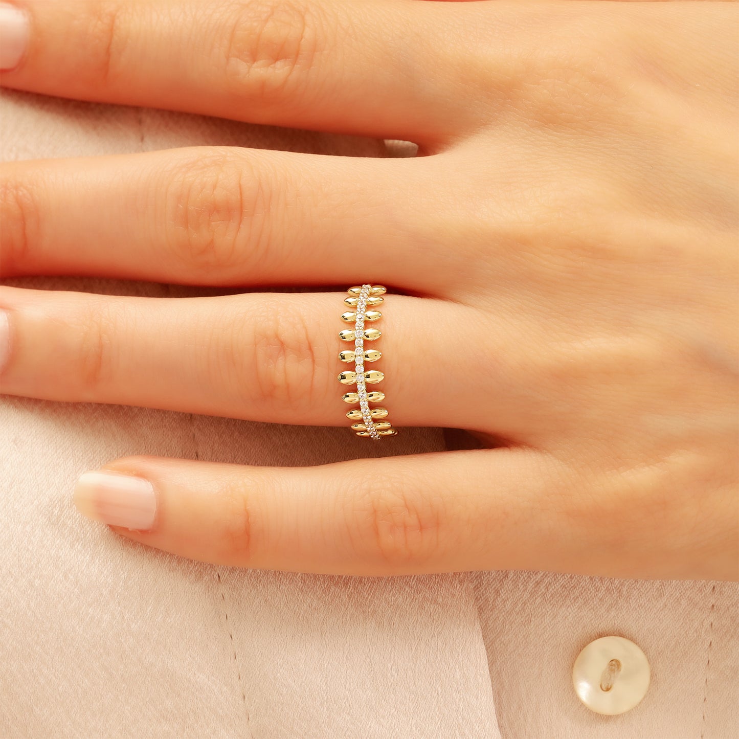 Leaf Wedding Band – 14K Gold Pavé CZ Crown Ring
