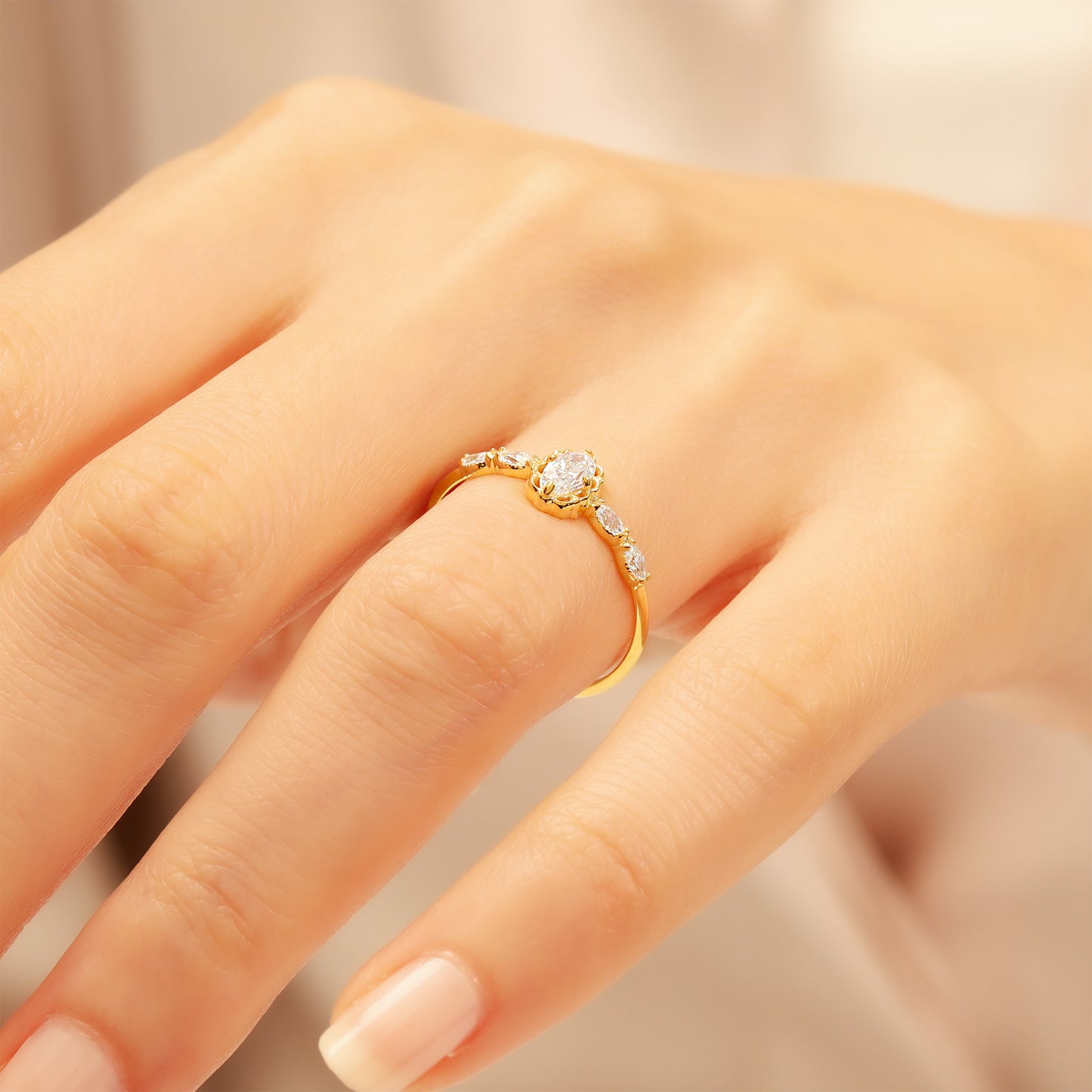 14K Vintage Marquise Zircon Gold Ring