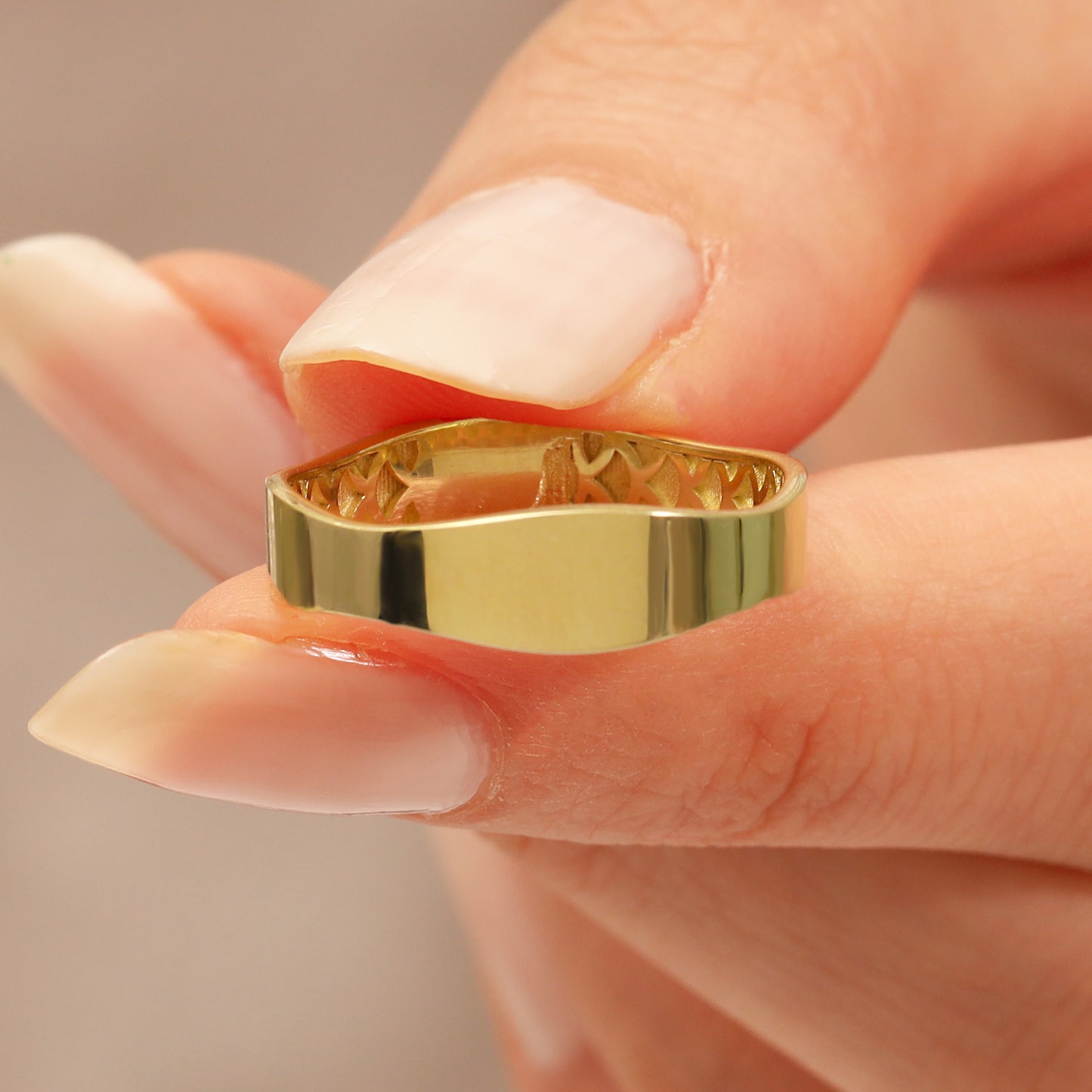 14K Wavy Solid Gold Band Ring