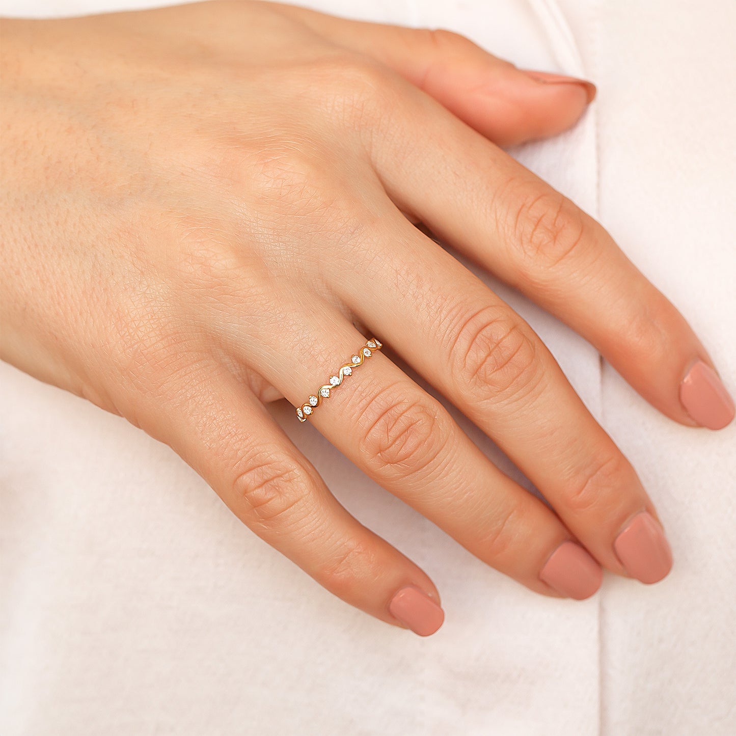 10k Solid Gold Wave Dainty Ring