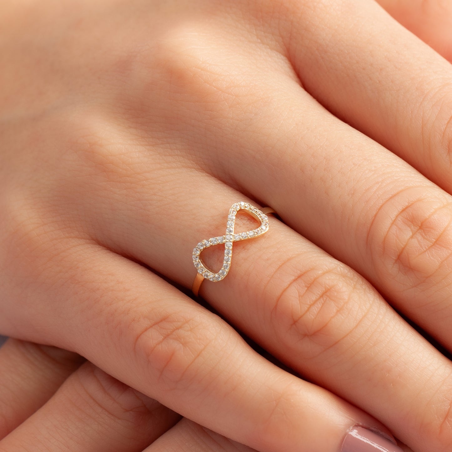 İnfinity Stone 14K Ring in Gold