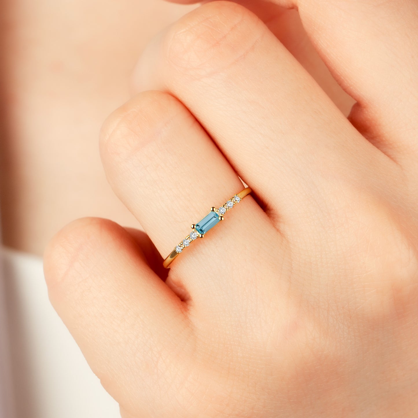 Aquamarine Baguette 14K Ring in Gold