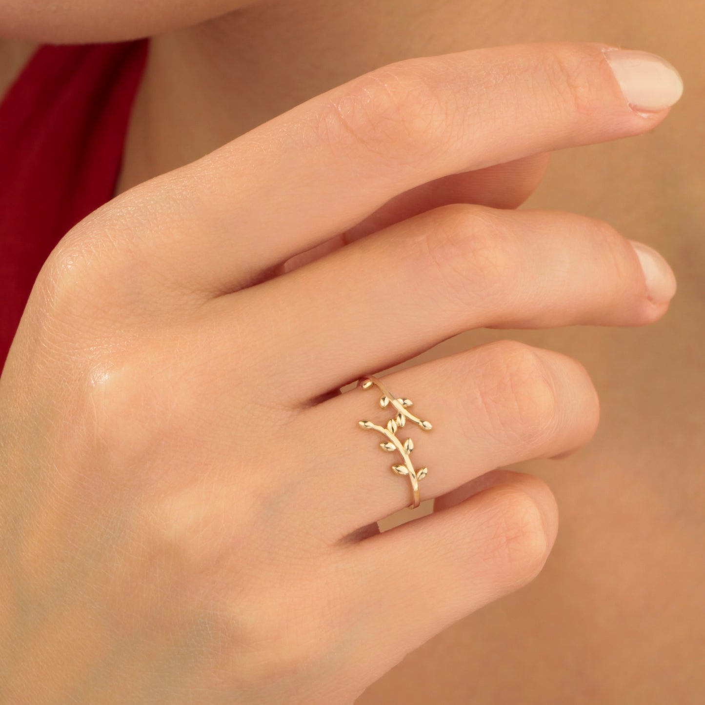 14K Leaf Figured Gold Ring