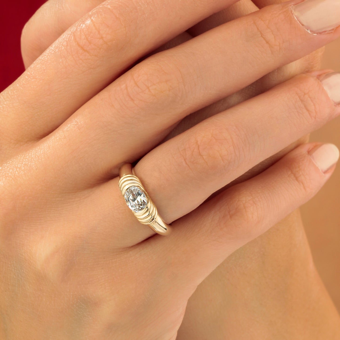 14K Elegant Oval Cut Zircon Ring in Solid Gold