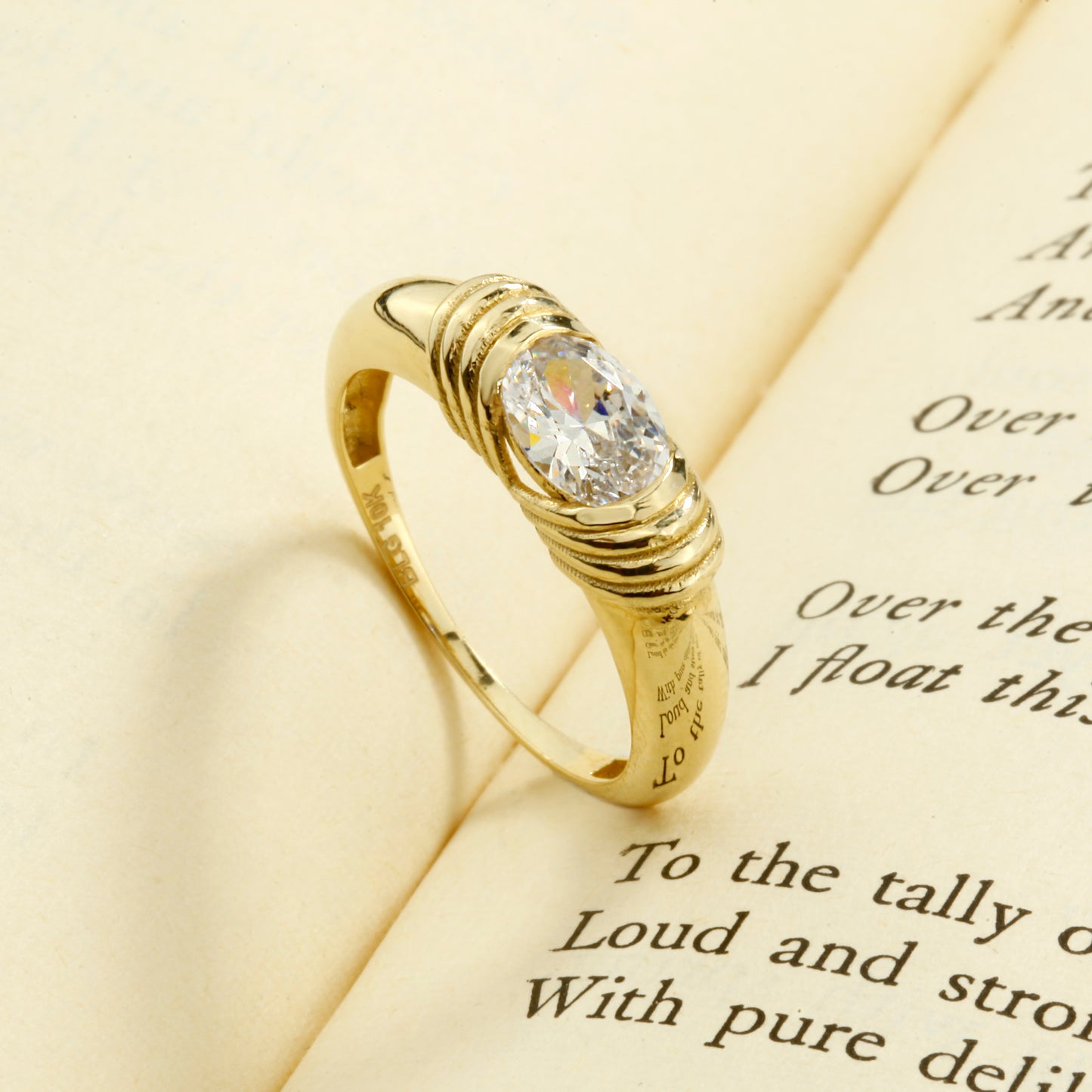 14K Elegant Oval Cut Zircon Ring in Solid Gold