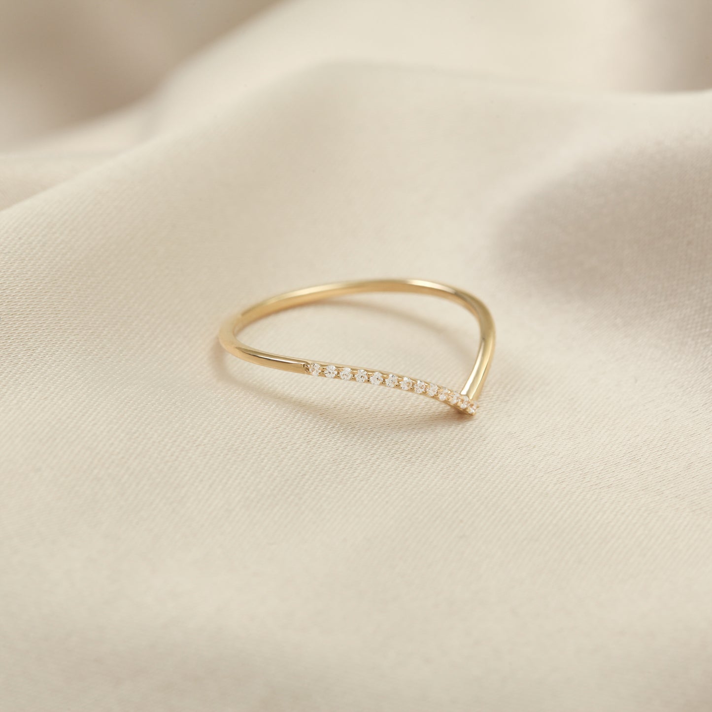 14K Chevron Zircon Gold Ring
