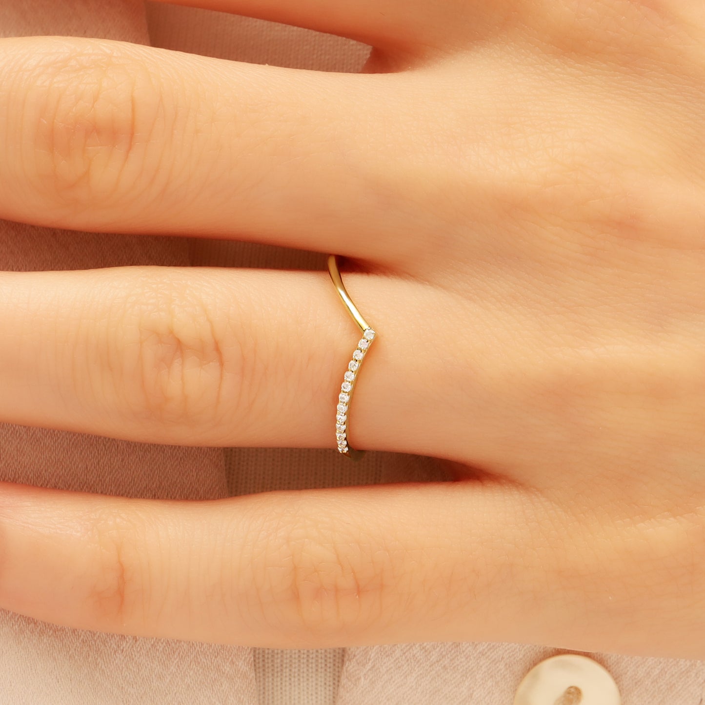 14K Chevron Zircon Gold Ring