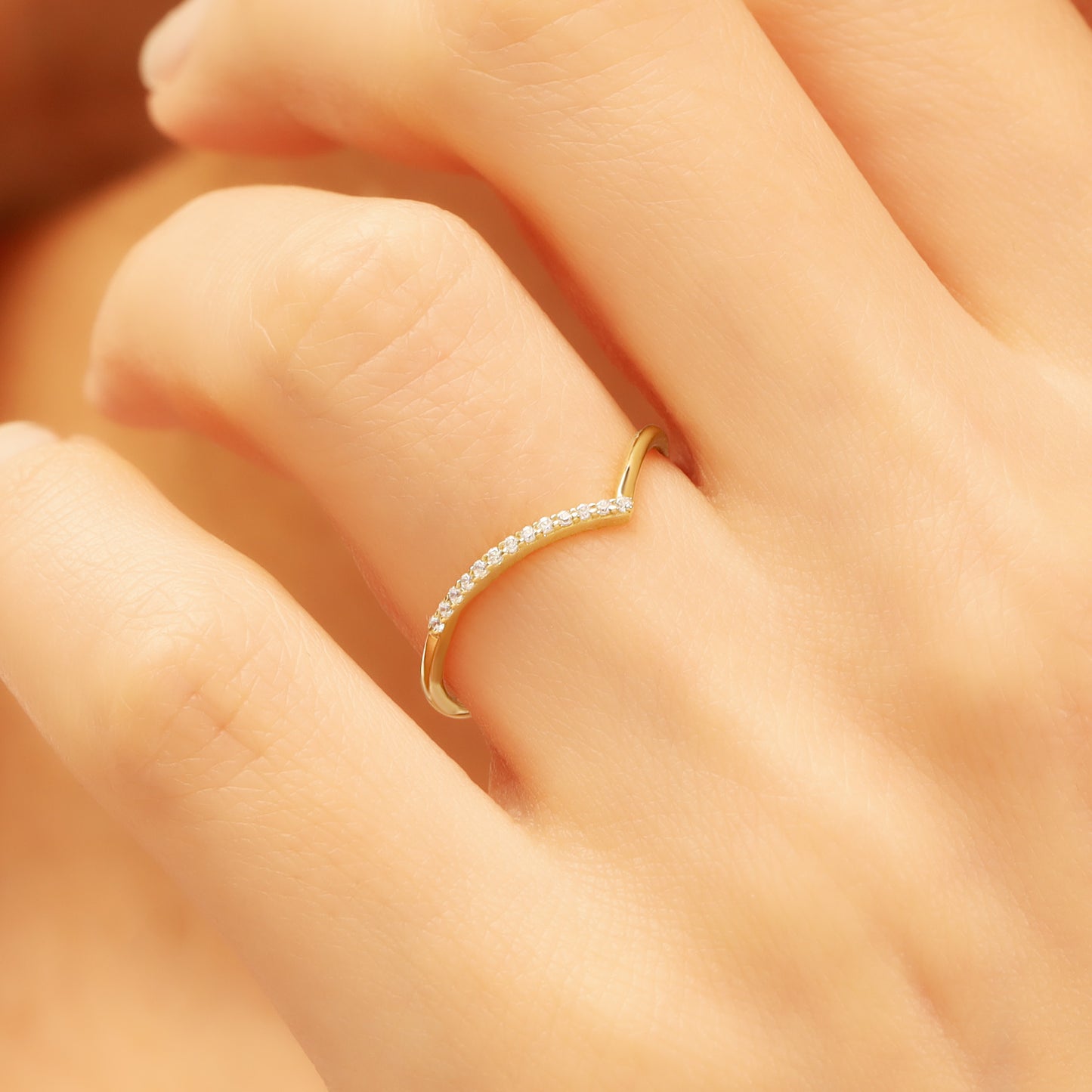 14K Chevron Zircon Gold Ring