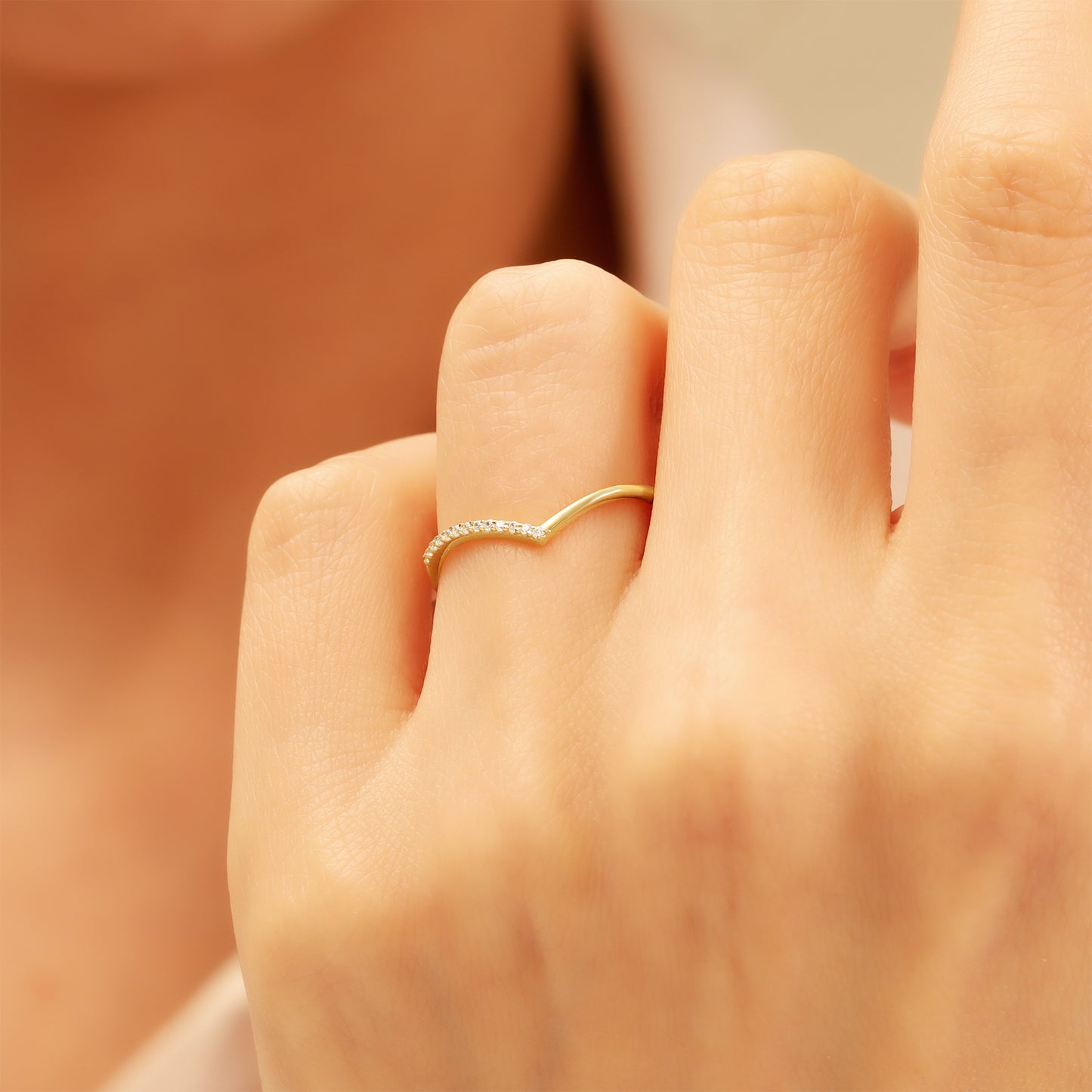 14K Chevron Zircon Gold Ring