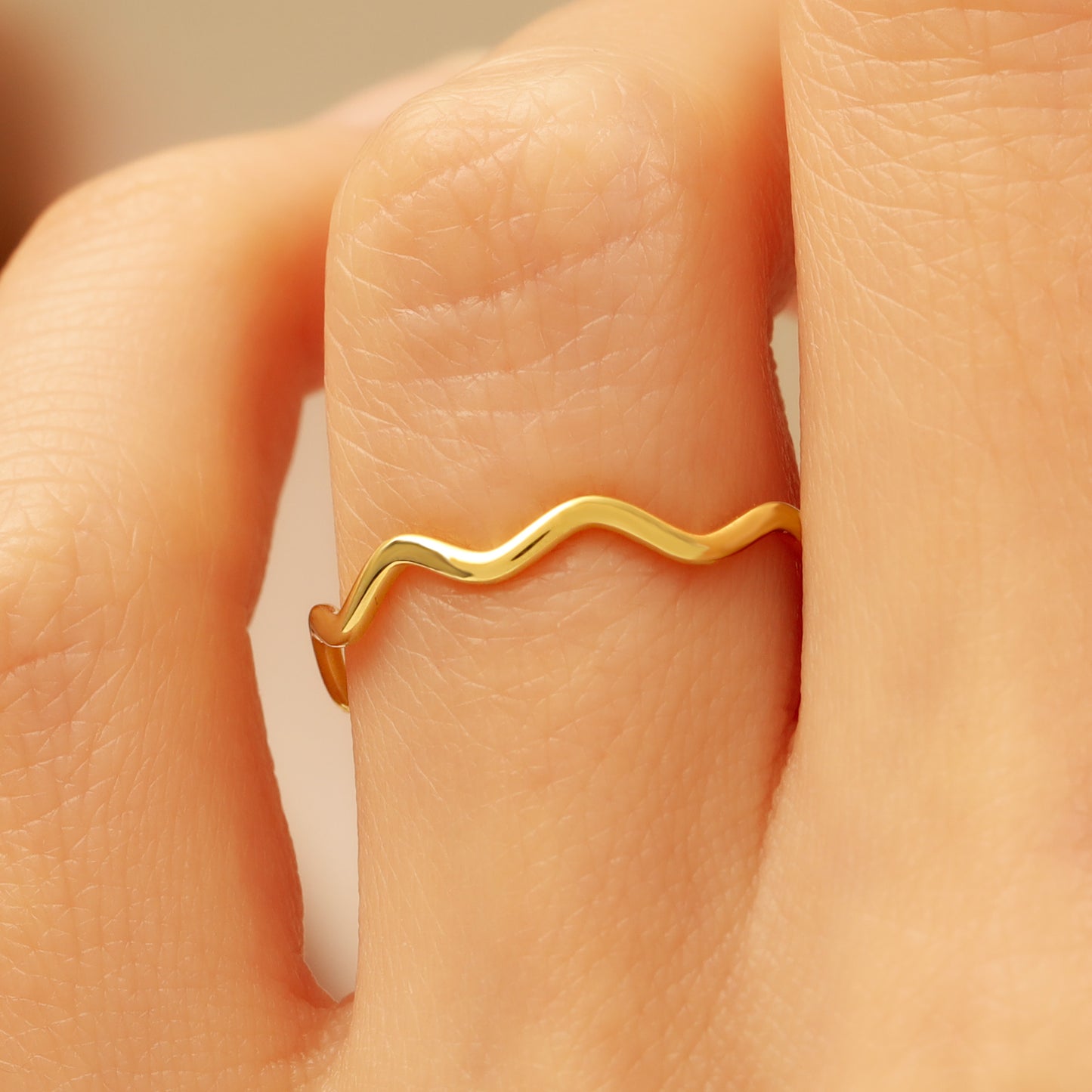 14K Wavy Gold Band Ring