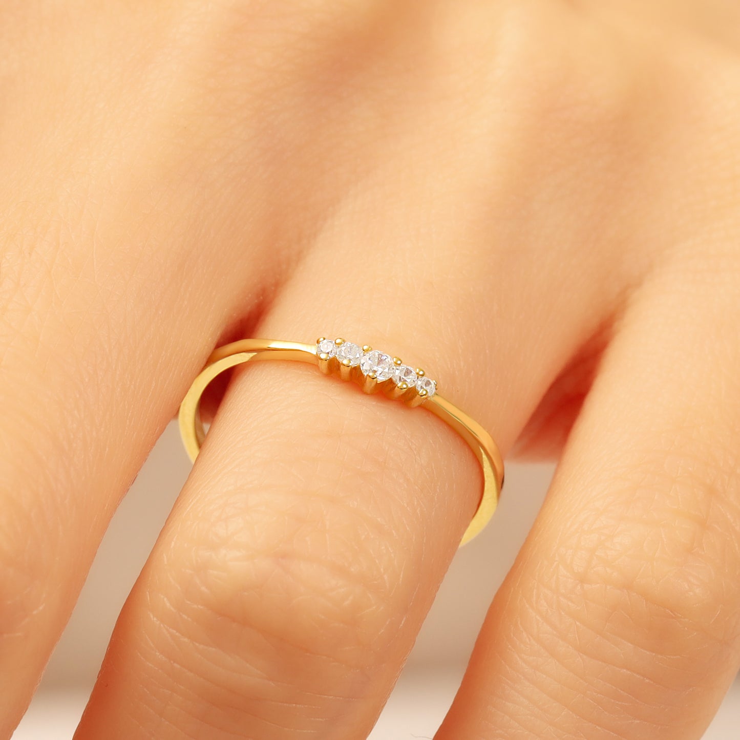 14K Minimalist Round Zircon Solid Gold Ring
