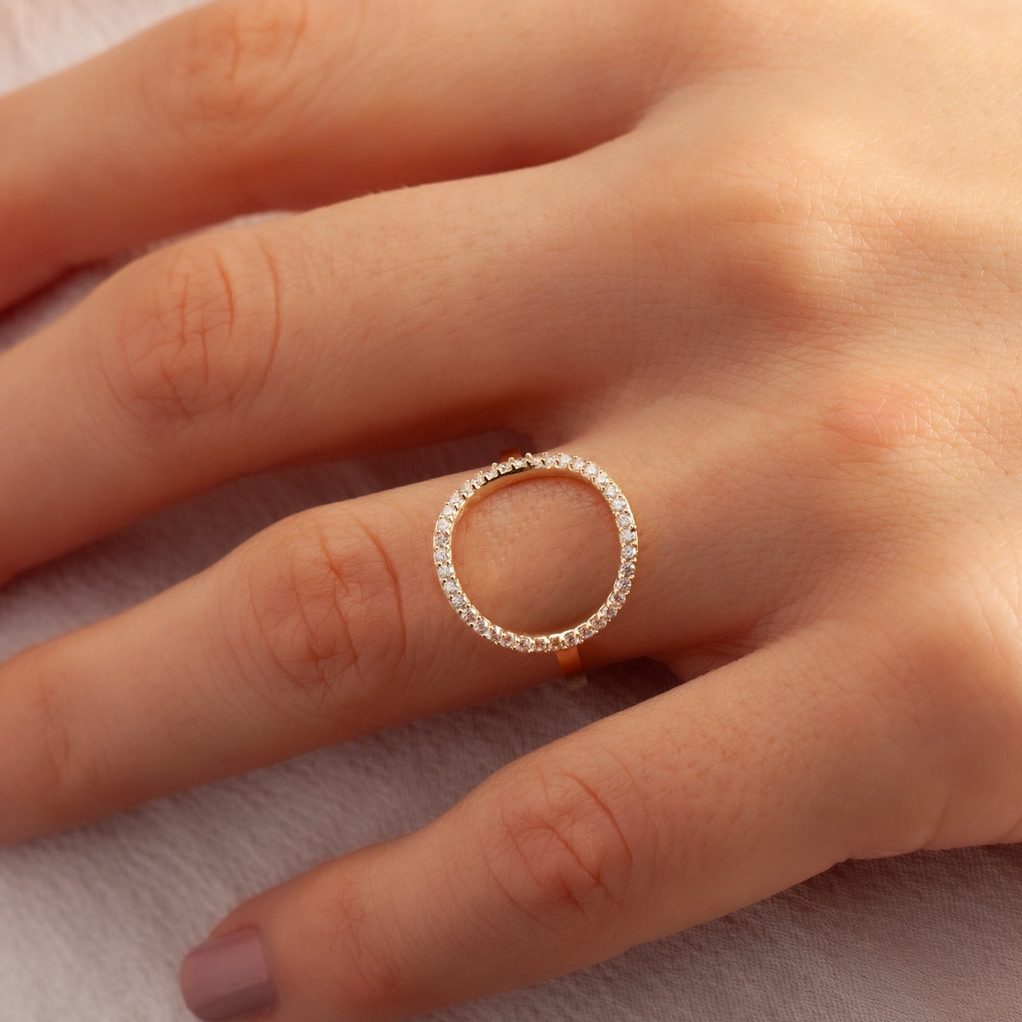 Large Circle 14K Ring in Gold