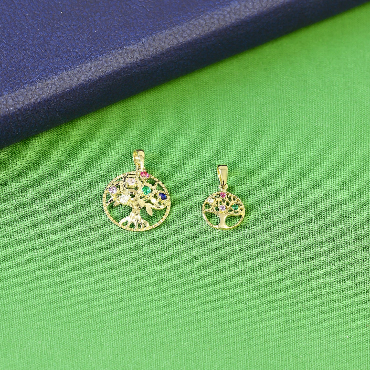 14k Solid Gold Tree of Life Necklace Pendant, Diamond Family Medallion Tree Pendant Necklace, Gold Tree Necklace For Women, Nature Pendant