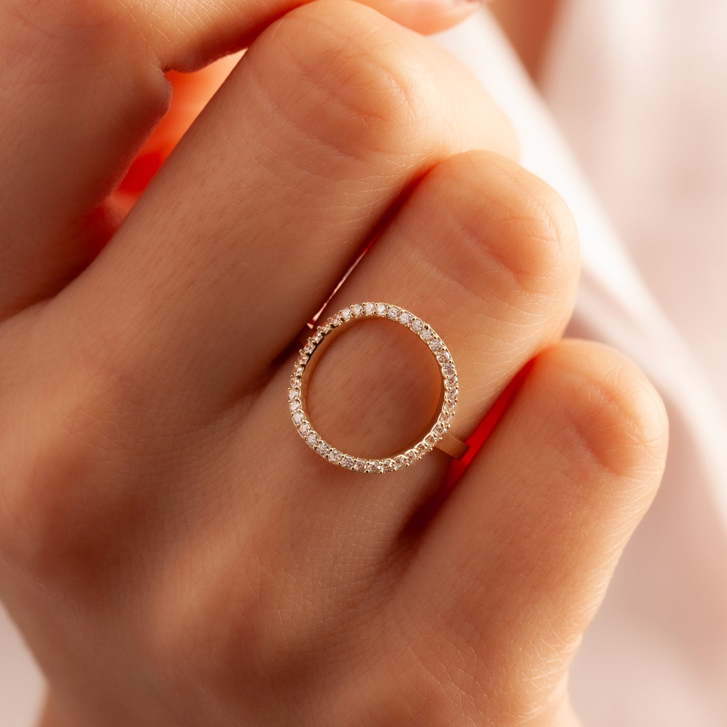 Large Circle 14K Ring in Gold