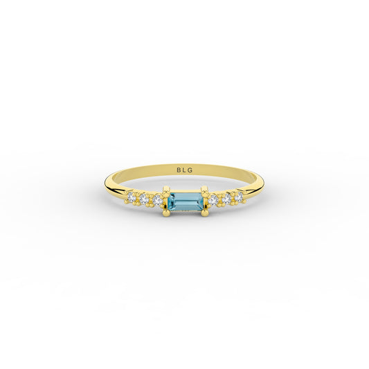Aquamarine Baguette 14K Ring in Gold