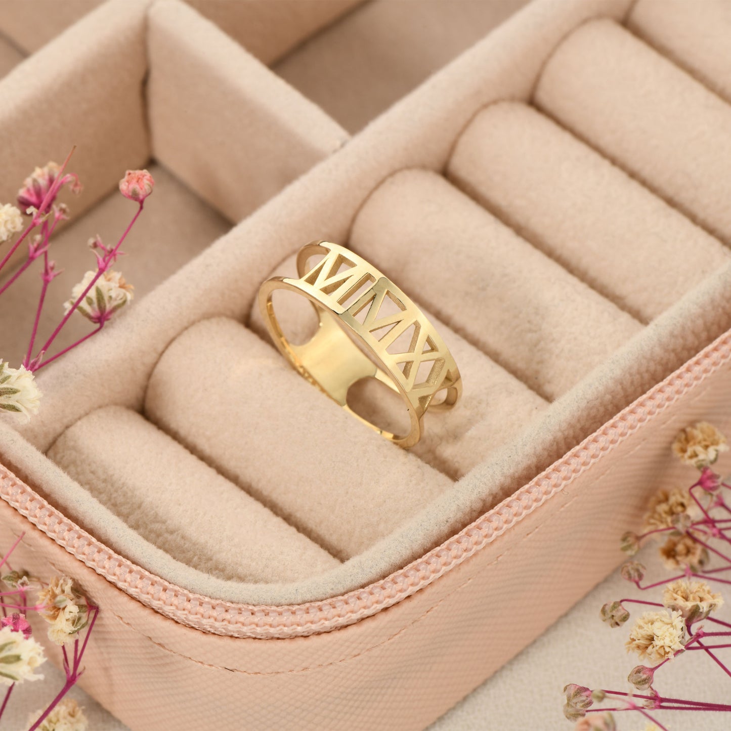 14K Roman Numeral Cutout Solid Gold Ring