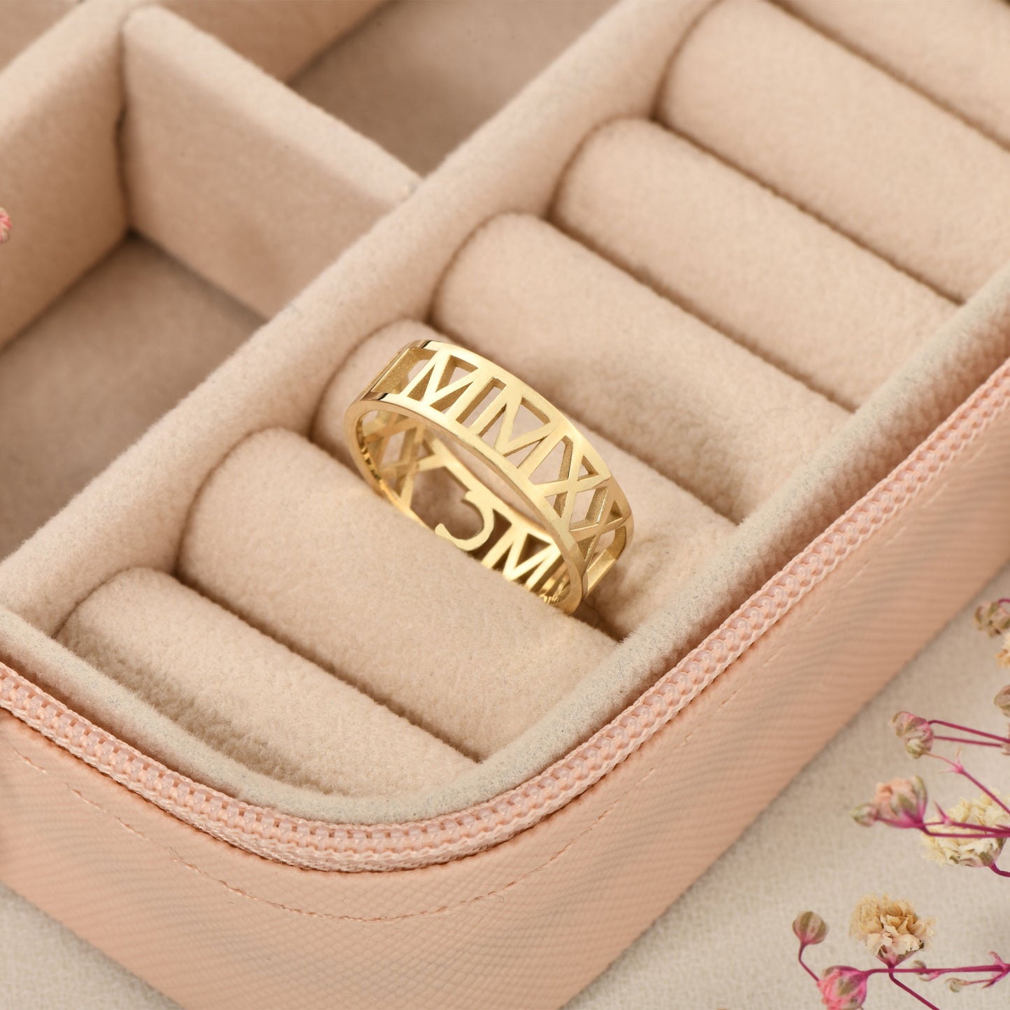 14K Roman Numeral Gold Band Ring