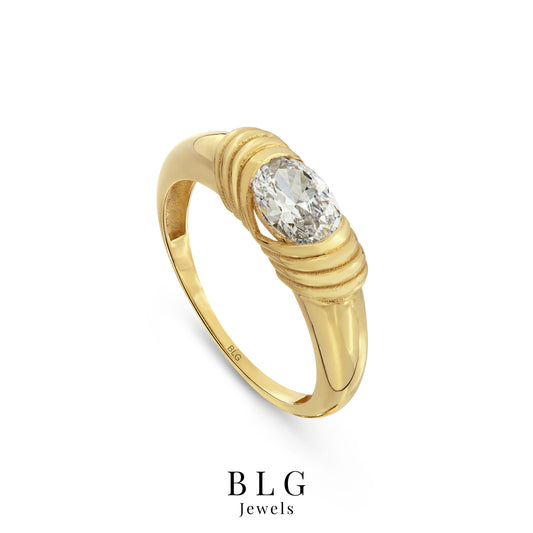 14K Elegant Oval Cut Zircon Ring in Solid Gold